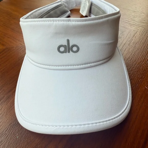 ALO Yoga | Accessories | Alo Yoga White Visor Adjustable  display picture 1